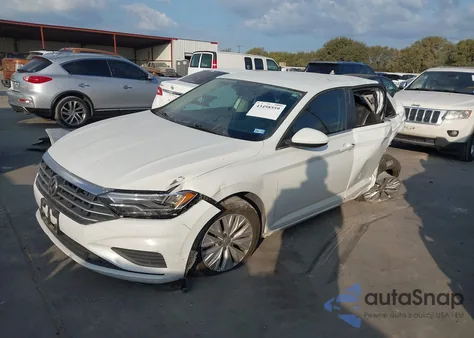 2019 Volkswagen Jetta 1.4T R-Line/1.4T S/Se from USA, damaged, VIN 3VWCB7BU8KM220242